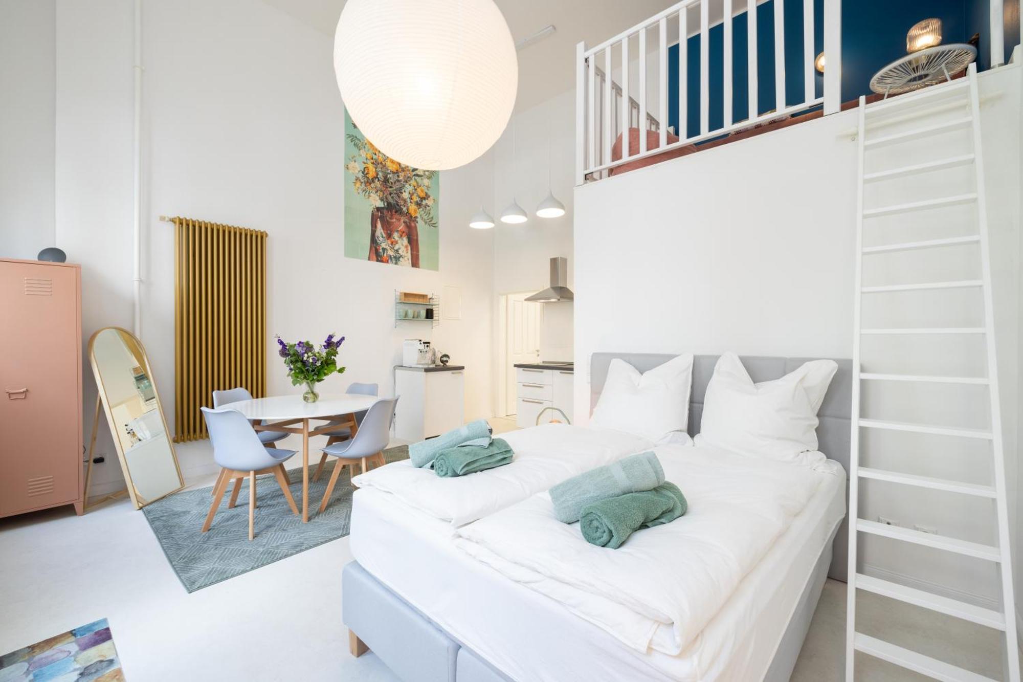 Appartement Great 2-room Loft With 2 Bathrooms And 2 Kitchen *